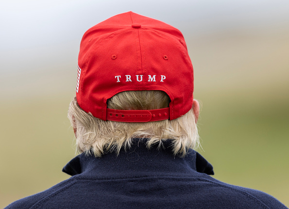 Una gorra de Trump