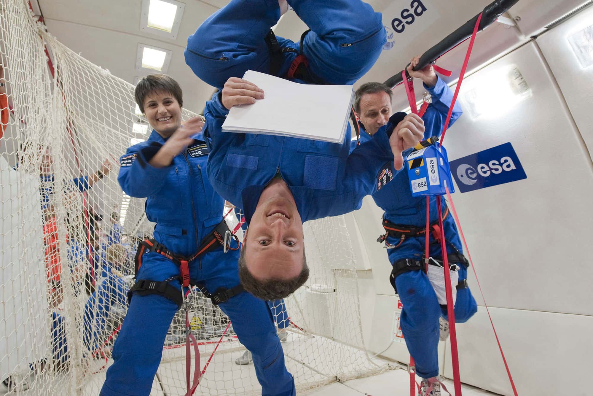 El astronauta Matthias Maurer durante un vuelo parabólico
